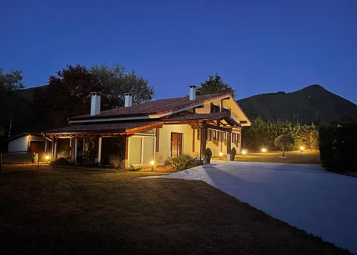 Holiday home Ozollo Bekoa - Casa Con Piscina En El Corazon De Urdaibai.