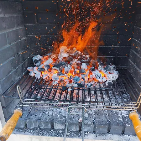 Ozollo Bekoa - Casa Con Piscina En El Corazon De Urdaibai. *